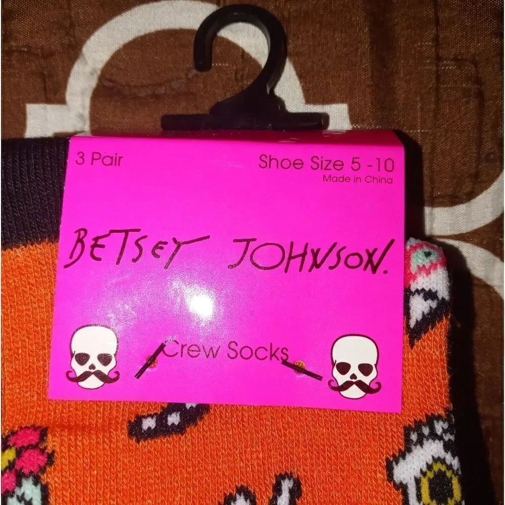 Betsy Johnson socks (2pair)